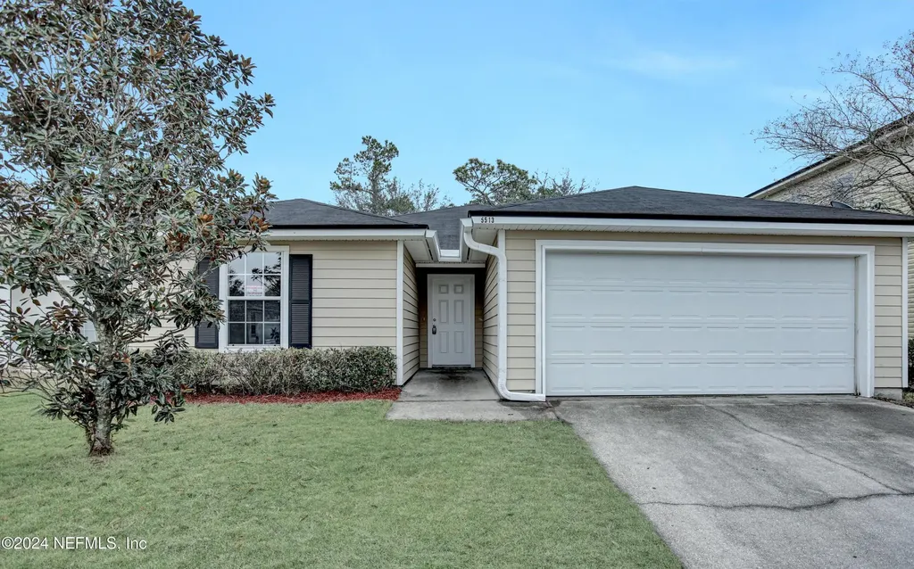 5513 Village Pond Circle Jacksonville FL 32222