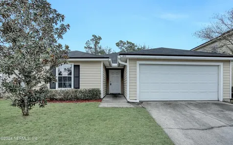 5513 Village Pond Circle Jacksonville FL 32222