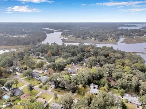 332 Tidewater Circle W Jacksonville FL 32211