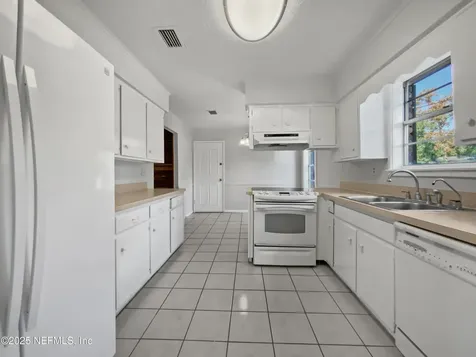 10777 Executive Drive Jacksonville FL 32225