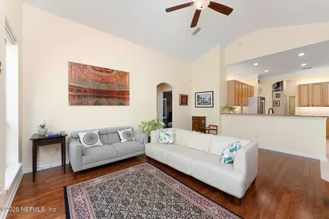 9160 Woodjack Court Jacksonville FL 32256