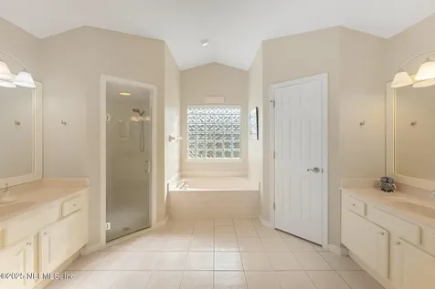 9160 Woodjack Court Jacksonville FL 32256