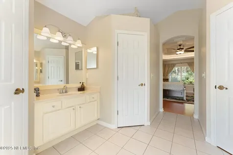 9160 Woodjack Court Jacksonville FL 32256