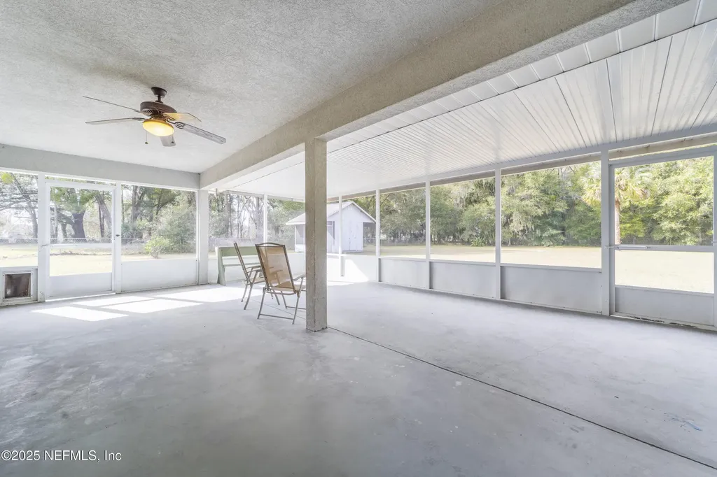 1055 Old Gainesville Highway Interlachen FL 32148