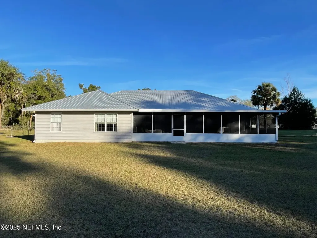 1055 Old Gainesville Highway Interlachen FL 32148