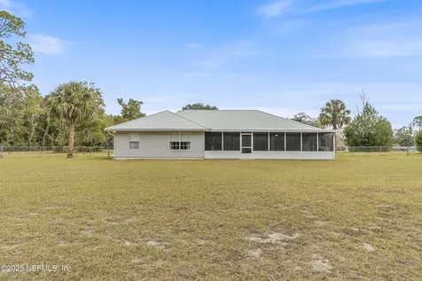 1055 Old Gainesville Highway Interlachen FL 32148