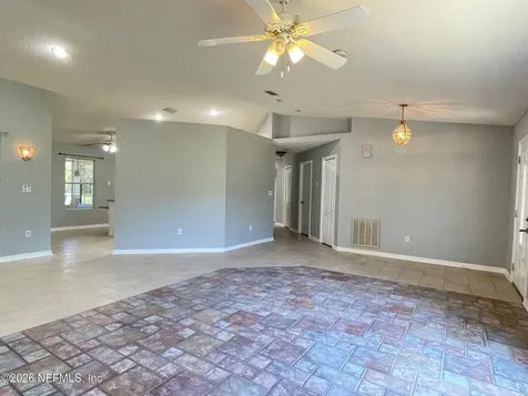 1055 Old Gainesville Highway Interlachen FL 32148