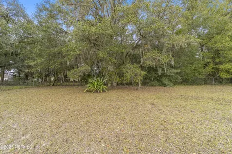 1055 Old Gainesville Highway Interlachen FL 32148