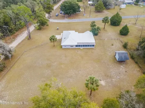1055 Old Gainesville Highway Interlachen FL 32148