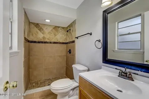 11531 Laguna Court Jacksonville FL 32218