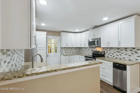 3438 Emerald Isle Circle W Jacksonville FL 32216