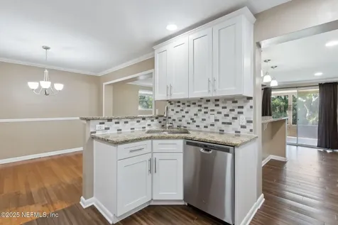 3438 Emerald Isle Circle W Jacksonville FL 32216