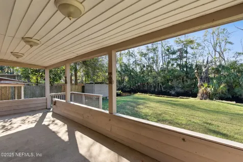 3438 Emerald Isle Circle W Jacksonville FL 32216