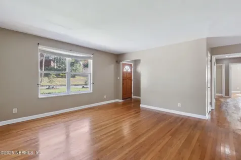 3438 Emerald Isle Circle W Jacksonville FL 32216