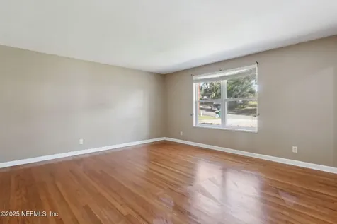3438 Emerald Isle Circle W Jacksonville FL 32216