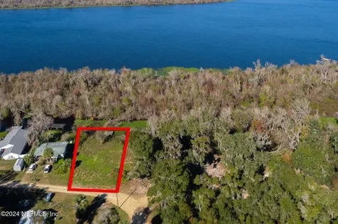 120 Ridgeline Avenue Satsuma FL 32189