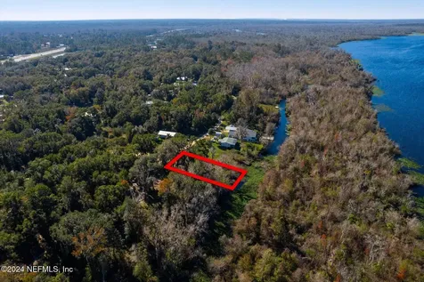 118 Ridgeline Avenue Satsuma FL 32189