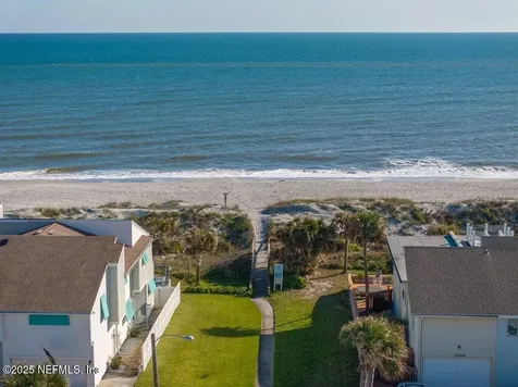 202 Margaret Street Neptune Beach FL 32266