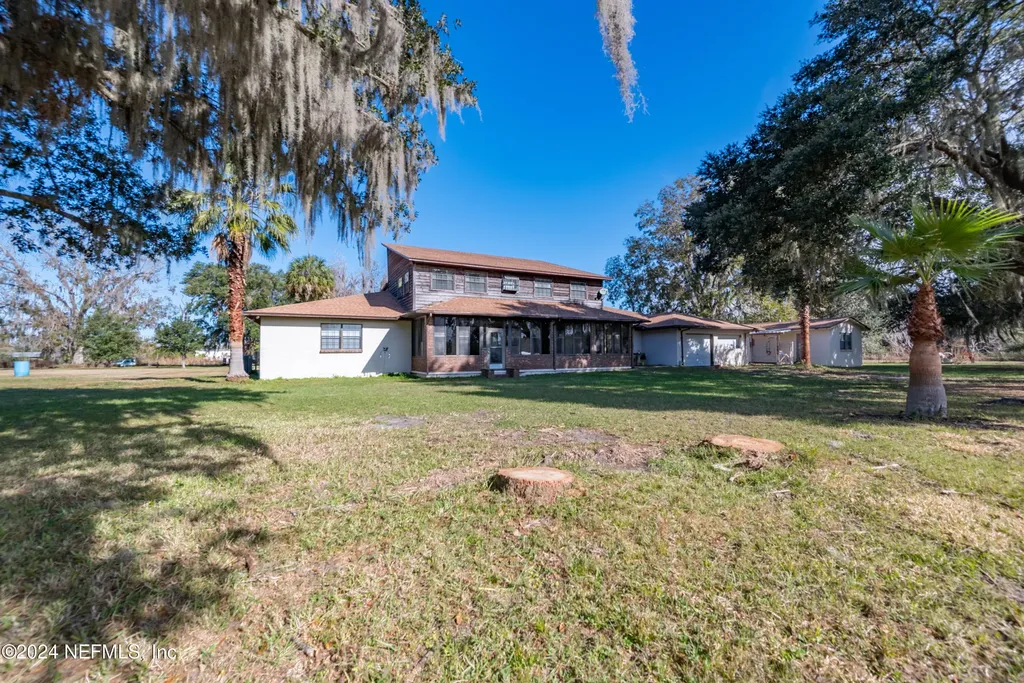 11289 SW 85th Avenue Hampton FL 32044
