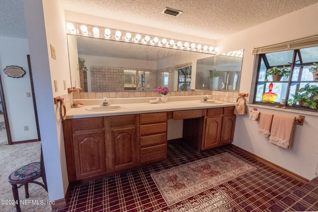 11289 SW 85th Avenue Hampton FL 32044