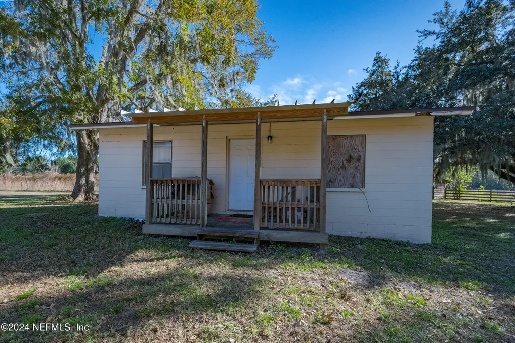 11289 SW 85th Avenue Hampton FL 32044