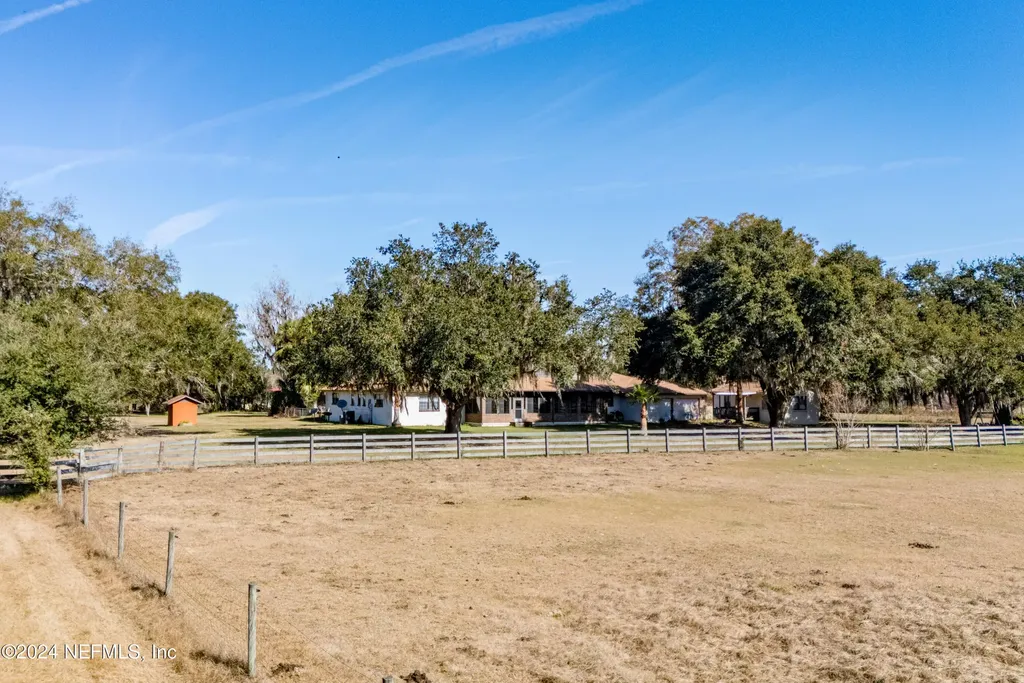 11289 SW 85th Avenue Hampton FL 32044