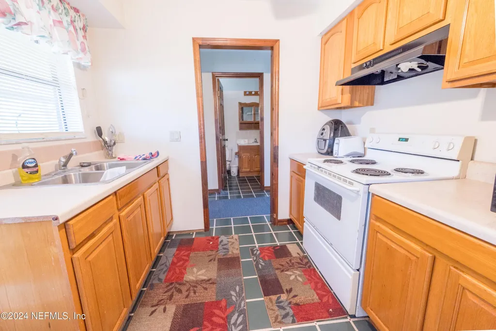11289 SW 85th Avenue Hampton FL 32044