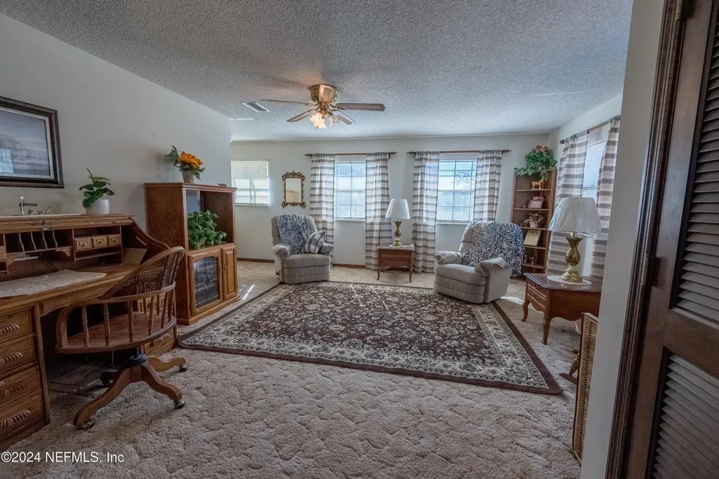 11289 SW 85th Avenue Hampton FL 32044