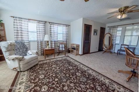 11289 SW 85th Avenue Hampton FL 32044