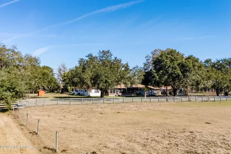 11289 SW 85th Avenue Hampton FL 32044