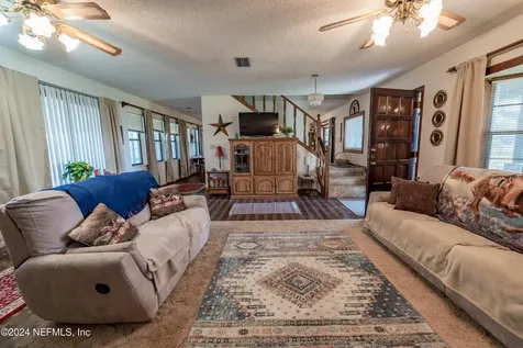 11289 SW 85th Avenue Hampton FL 32044