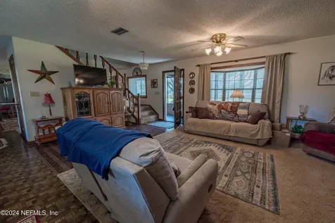 11289 SW 85th Avenue Hampton FL 32044