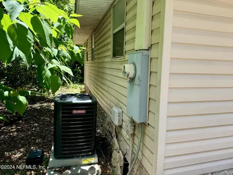 639 W Ohio Avenue Macclenny FL 32063