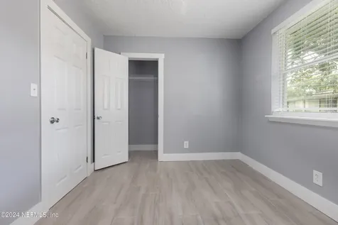 5254 Quan Drive Jacksonville FL 32205