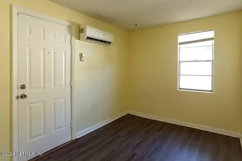 1132 Division Street Jacksonville FL 32254