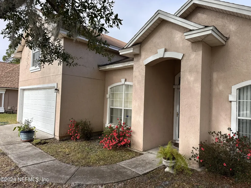 869 Plumbridge Court Jacksonville FL 32218