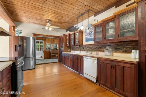 403 N Walnut Street Starke FL 32091