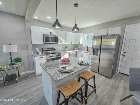 6048 Transylvania Avenue Jacksonville FL 32210