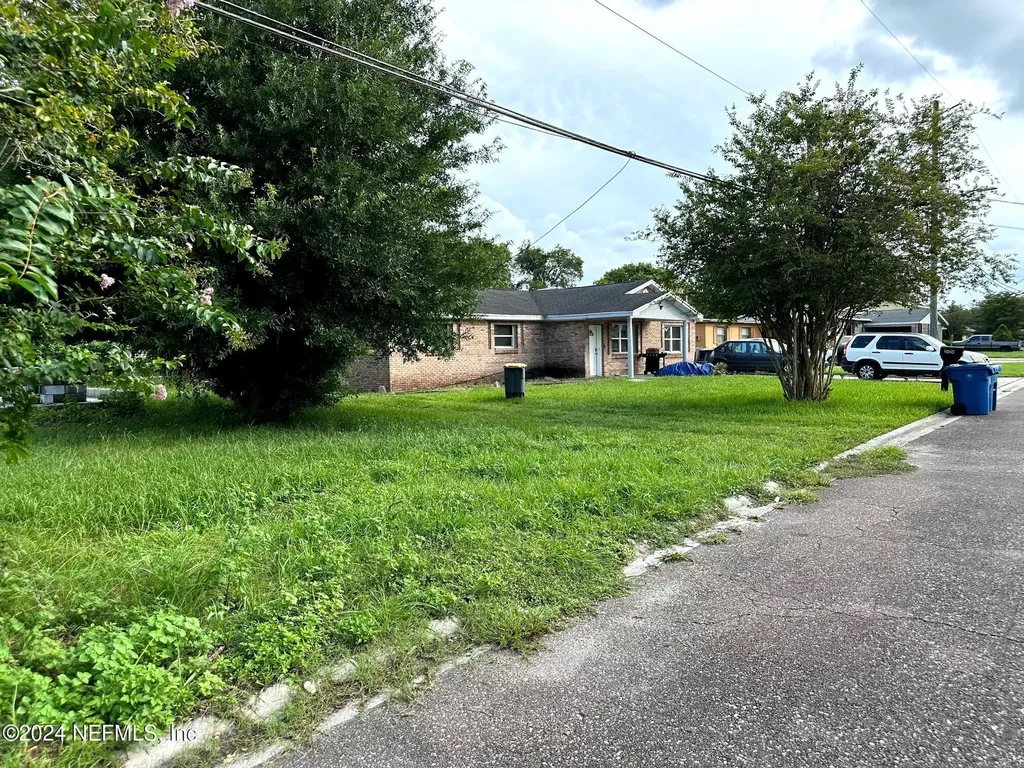 2114 Burgoyne Drive Jacksonville FL 32208