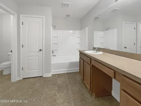 6926 Southern Oaks Drive W Jacksonville FL 32244