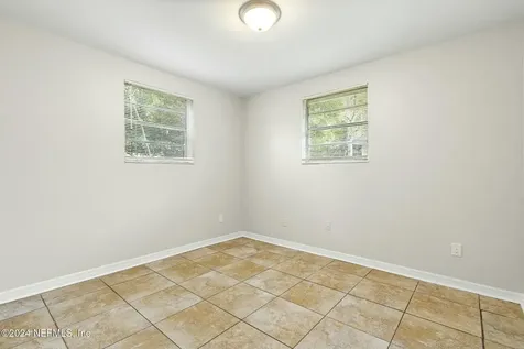 9208 5th Avenue Jacksonville FL 32208