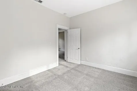 671 Fern Street Jacksonville FL 32206