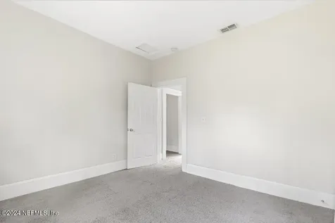 671 Fern Street Jacksonville FL 32206