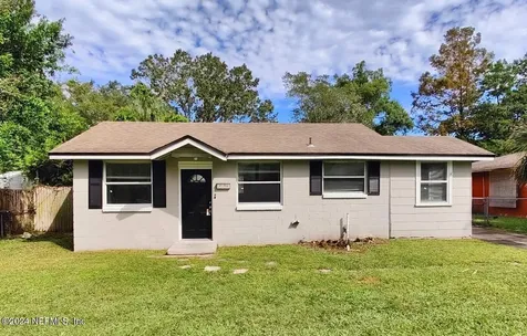 4589 Colonial Avenue Jacksonville FL 32210
