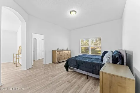 4948 Mints Court Jacksonville FL 32218