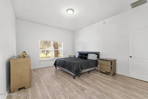 4948 Mints Court Jacksonville FL 32218