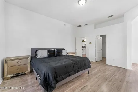 4948 Mints Court Jacksonville FL 32218