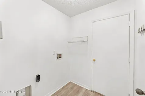 4948 Mints Court Jacksonville FL 32218