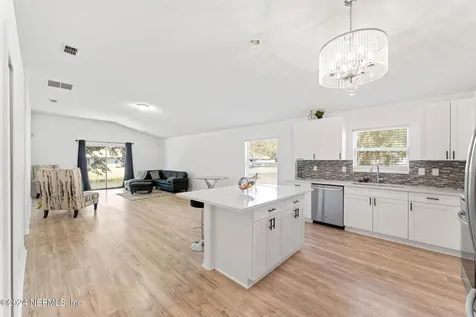 4948 Mints Court Jacksonville FL 32218