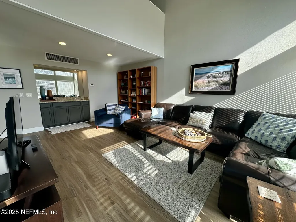 9942 Sawgrass Drive E Ponte Vedra Beach FL 32082